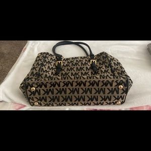 Michael Kors original hand bag